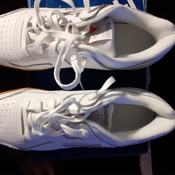 Reebok classics - Picture 3 of 3